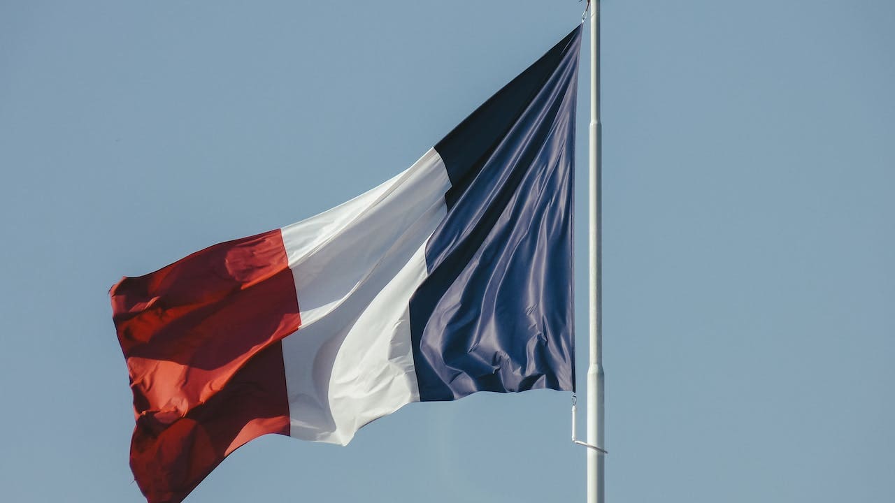 Como o francês se tornou um idioma global